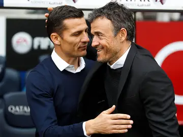 Luis Enrique saluda a Galca Luis Enrique saluda a Galca