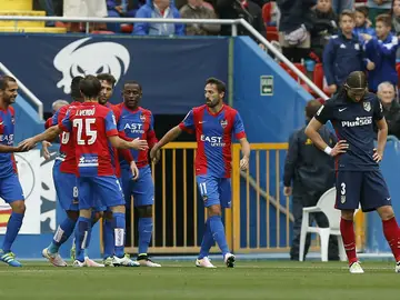 El Levante celebra un gol contra el Atlético El Levante celebra un gol contra el Atlético