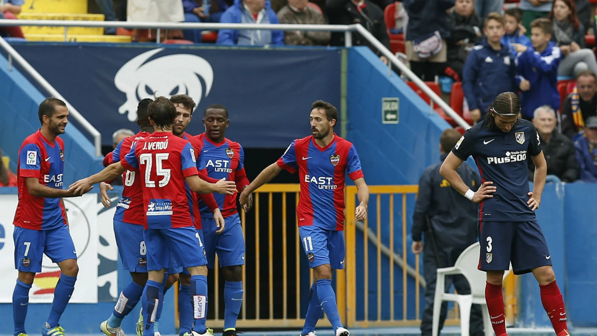 El Levante celebra un gol contra el Atlético El Levante celebra un gol contra el Atlético