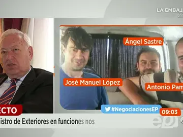 Frame 129.230425 de: Margallo confiesa que sintieron "cierta tranquilidad" al saber que los secuestradores de los periodistas eran de la filial de Al Qaeda Frame 129.230425 de: Margallo confiesa que sintieron "cierta tranquilidad" al saber que los secuestradores de los periodistas eran de la filial de Al Qaeda