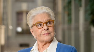 Lola Herrera es Emilia Ferrer