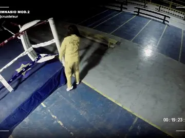 Frame 27.634511 de: El topo - Capítulo 3 Frame 27.634511 de: El topo - Capítulo 3