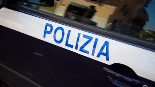 Coche de la policía italiana Coche de la policía italiana