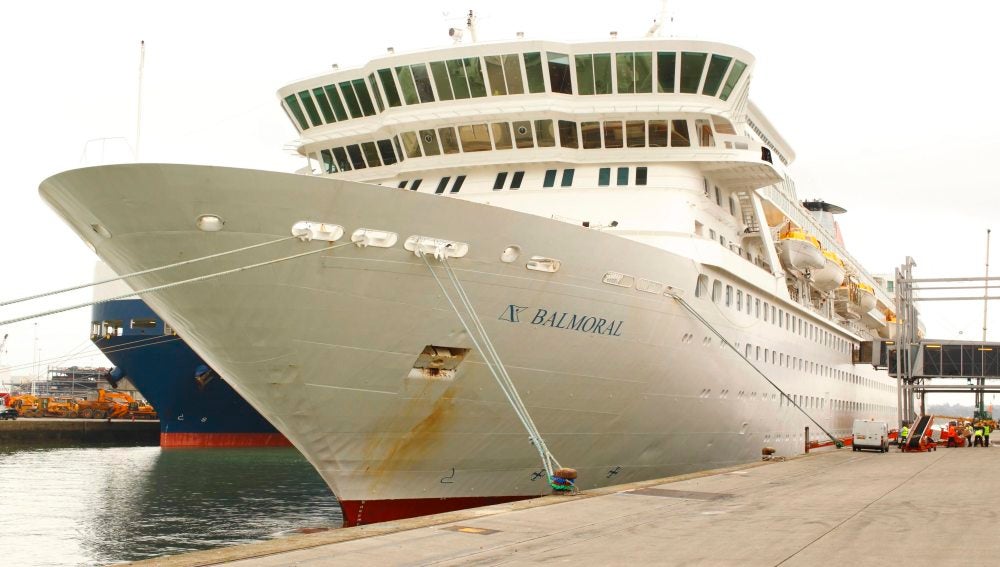 Fotografía que muestra al buque crucero "MS Balmoral"