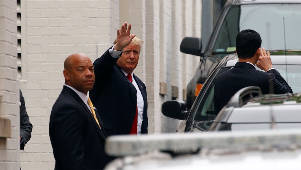 Donald Trump a la salida de la reunión