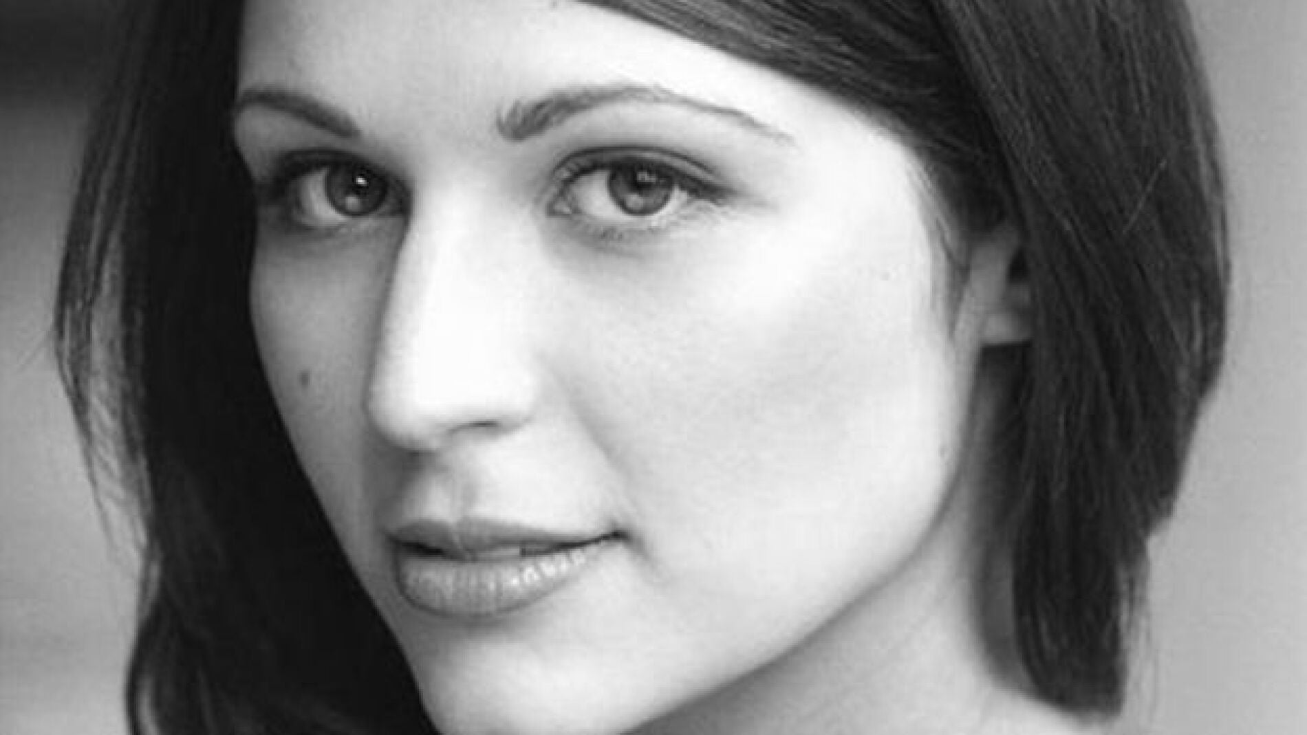 Nicola Thorp, joven despedida por no llevar tacones