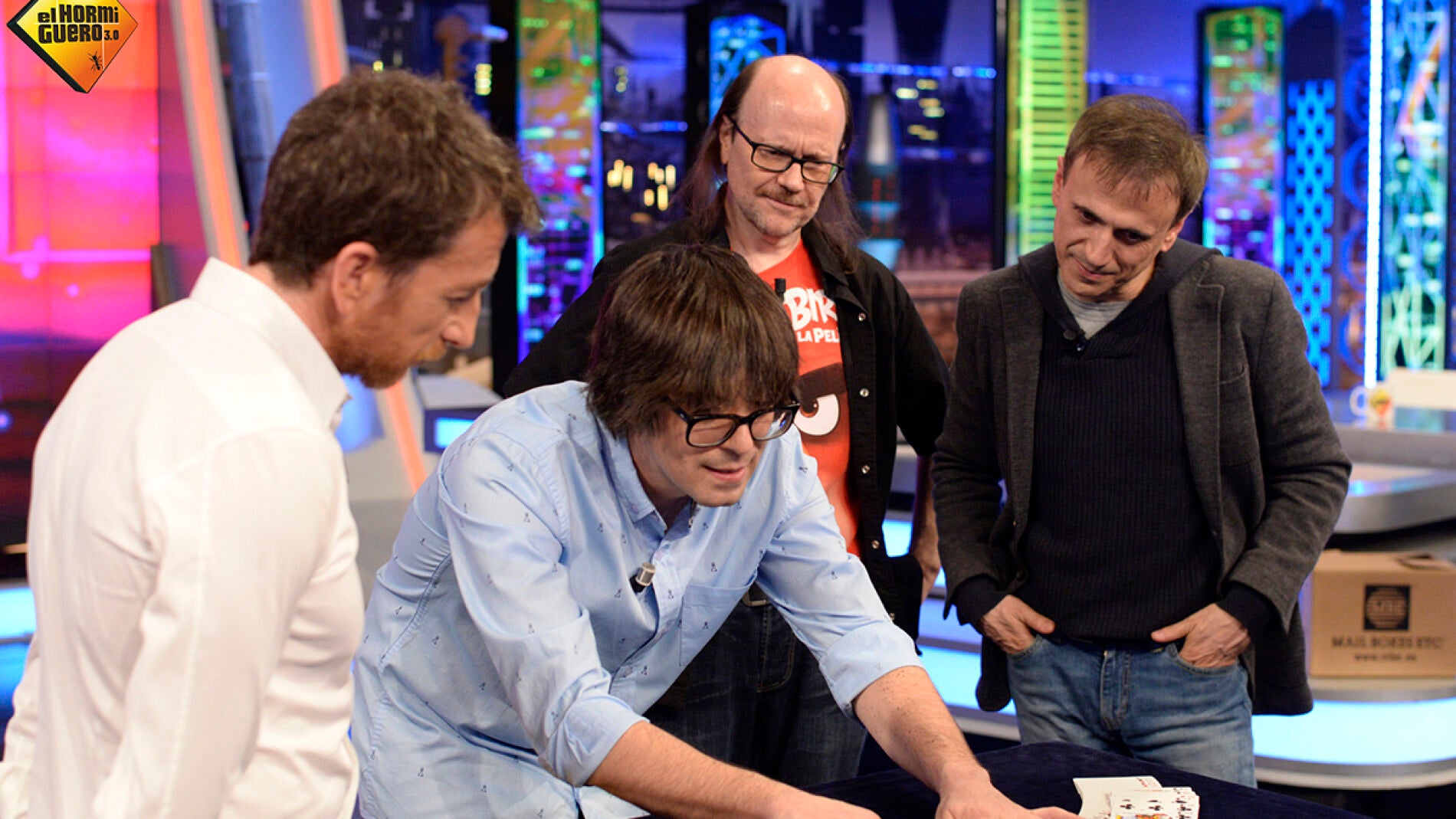 Descubre la inscripci&oacute;n misteriosa de Luis Piedrahita