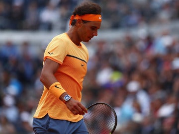 Nadal, cabizbajo durante el partido