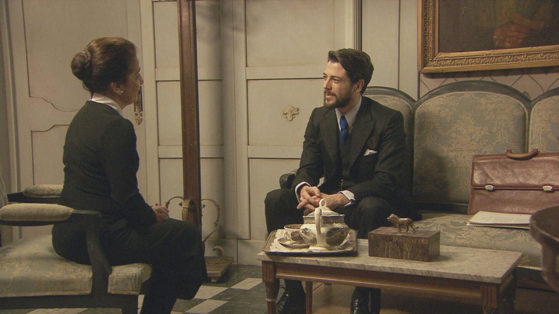 Hernando y la ama de llaves