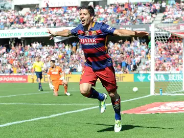 Luis Suárez celebra el segundo tanto de su equipo Luis Suárez celebra el segundo tanto de su equipo
