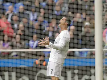 Cristiano lamenta una ocasión en Riazor Cristiano lamenta una ocasión en Riazor