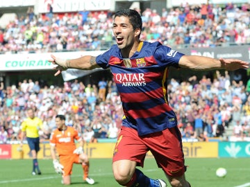 Suárez celebra un gol con el Barcelona