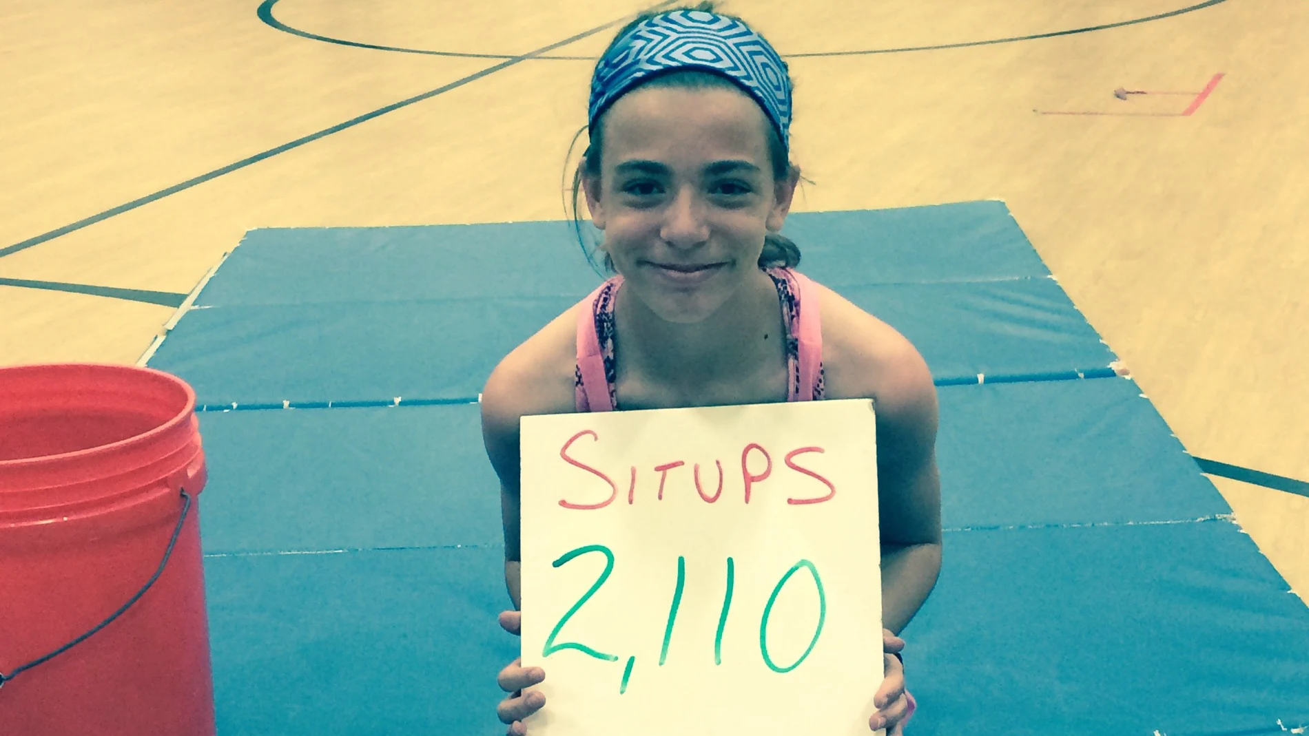 Kyleigh Bass, la niña que ha hecho 2.110 abdominales Kyleigh Bass, la niña que ha hecho 2.110 abdominales