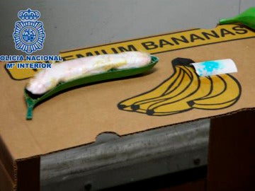 La cocaína se ocultaba en estas bananas sintéticas