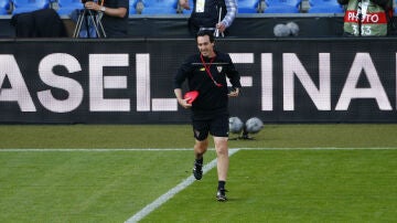 Unai Emery, durante el entrenamiento del Sevilla en Basilea