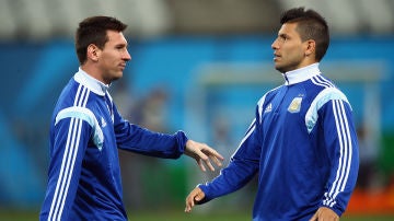 Lionel Messi y Sergio Agüero en el entrenamiento de la 'albiceleste'