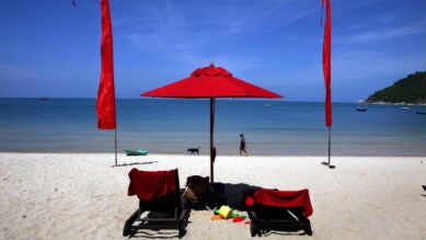 Tailandia cerrará una isla a los turistas debido a los daños medioambientales sufridos