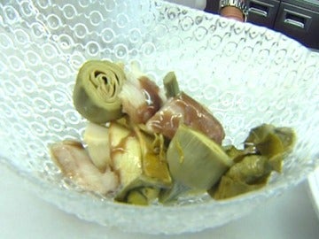 Parxois asados con alcachofa y anguila: una original receta muy sencilla de preparar