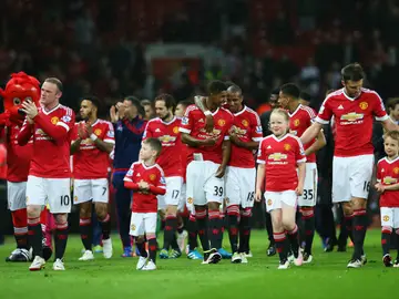 Los jugadores del Manchester United se despiden de la afición Los jugadores del Manchester United se despiden de la afición