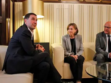 Forcadell con Otegi en el Parlament Forcadell con Otegi en el Parlament