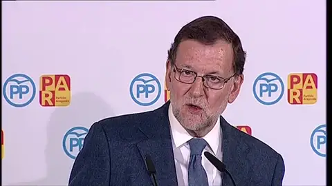 Frame 35.830204 de: Rajoy liderará la "campaña de la esperanza" frente a opciones que suponen una "ruleta rusa" Frame 35.830204 de: Rajoy liderará la "campaña de la esperanza" frente a opciones que suponen una "ruleta rusa"