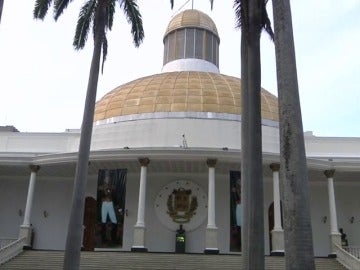 Frame 1.656292 de: El Parlamento venezolano rechaza por "inconstitucional" el estado de excepción y emergencia económica Frame 1.656292 de: El Parlamento venezolano rechaza por "inconstitucional" el estado de excepción y emergencia económica