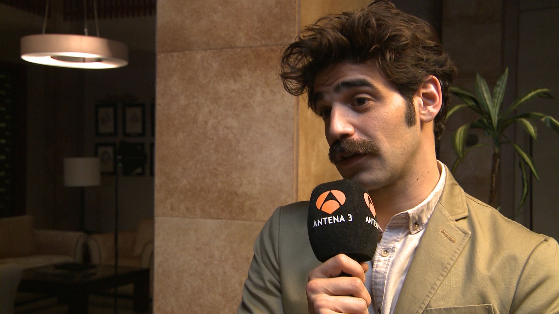 David Verdaguer: "La relaci&oacute;n entre Romero y Patricia se basa en el inter&eacute;s"