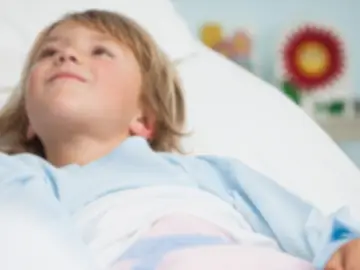 Imagen de un niño hospitalizado Imagen de un niño hospitalizado