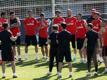 Charla de Simeone con sus jugadores