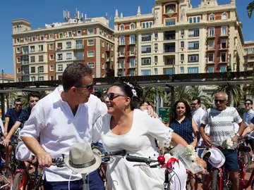 Un 'si quiero' sobre ruedas Un 'si quiero' sobre ruedas