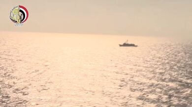 Un submarino se une a labores de búsqueda de los restos del avión de Egyptair