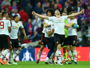 El Manchester United celebra una victoria