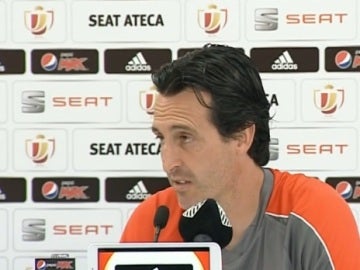 Unai Emery, entrenador del Sevilla, en diálogo con la prensa