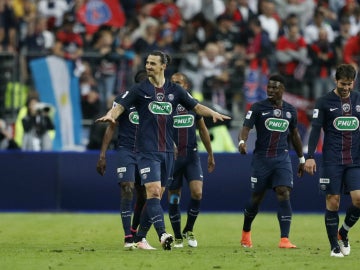 Ibrahimovic celebra un gol con el PSG