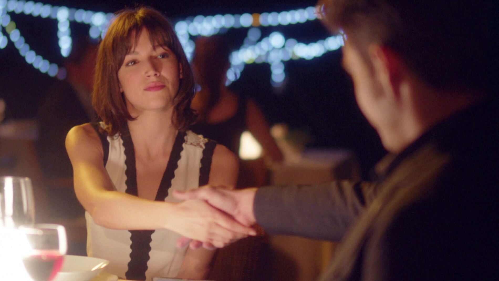 Ester acepta la proposici&oacute;n de trabajo de Roberto