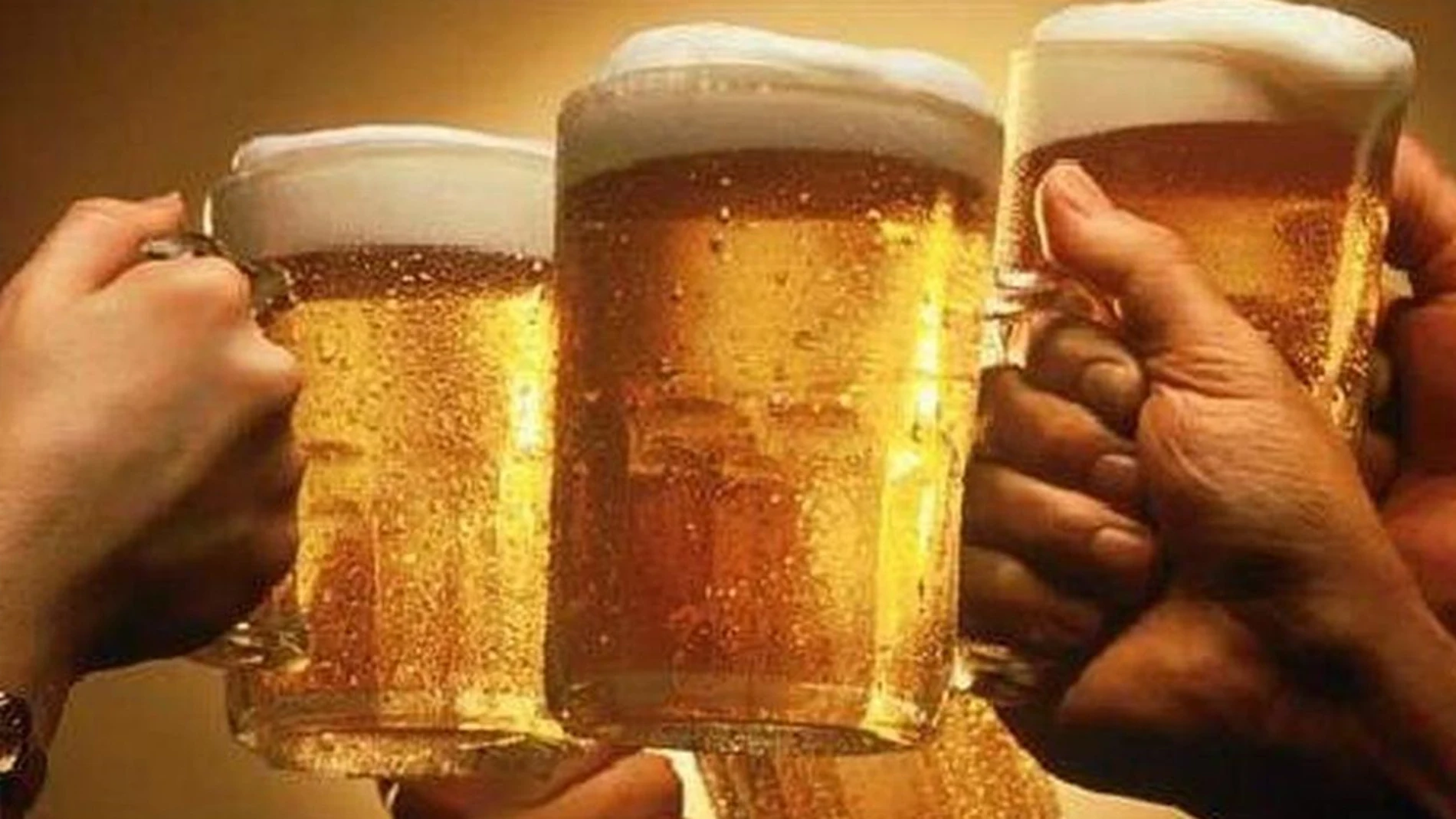 Jarras de cervezas Jarras de cervezas