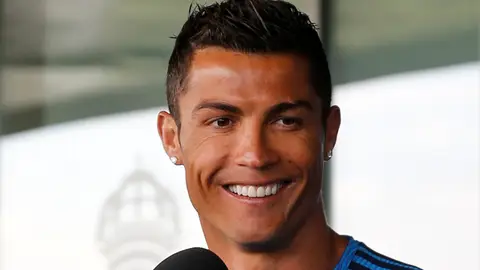 Cristiano Ronaldo atiende a los medios de comunicación Cristiano Ronaldo atiende a los medios de comunicación