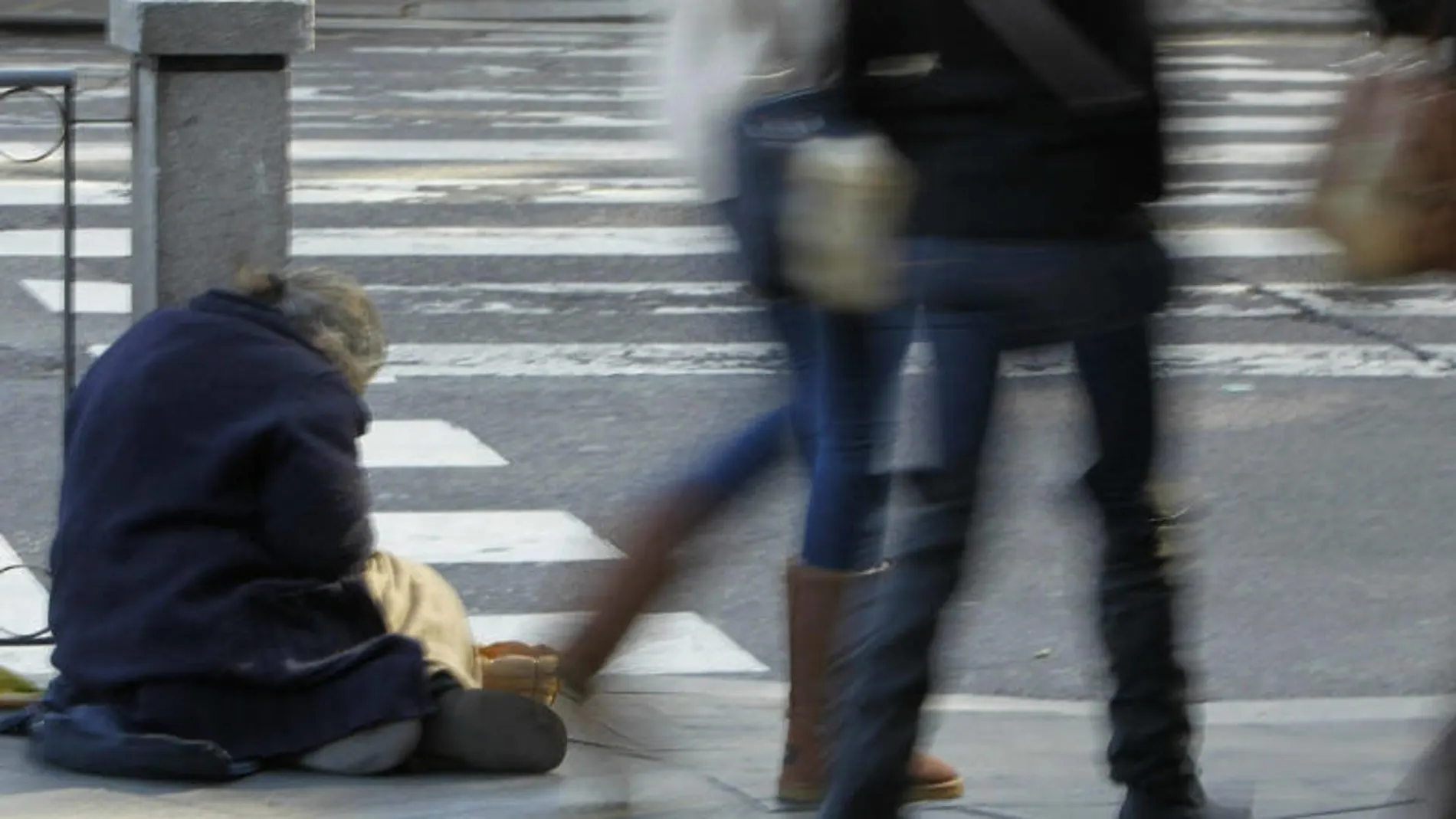 Una persona sin hogar Una persona sin hogar