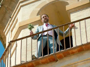 Iñaki, a punto de cometer una locura por demostrar su amor a Carmen Iñaki, a punto de cometer una locura por demostrar su amor a Carmen