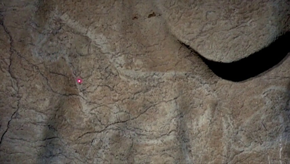 Frame 5.028348 de: Descubierto en Vizcaya un "santuario" con al menos 70 grabados rupestres