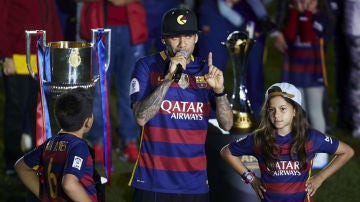 Dani Alves, en la fiesta del Camp Nou