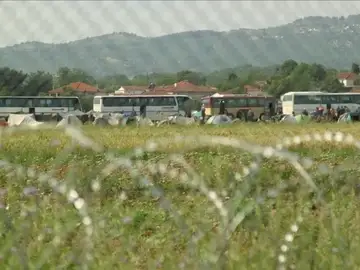 Frame 12.216876 de: La policía griega comienza a desalojar el campamento de Idomeni donde hay más de 8.400 refugiados Frame 12.216876 de: La policía griega comienza a desalojar el campamento de Idomeni donde hay más de 8.400 refugiados