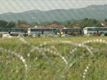 Frame 12.216876 de: La policía griega comienza a desalojar el campamento de Idomeni donde hay más de 8.400 refugiados Frame 12.216876 de: La policía griega comienza a desalojar el campamento de Idomeni donde hay más de 8.400 refugiados
