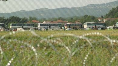 La policía griega comienza a desalojar el campamento de Idomeni donde hay más de 8.400 refugiados
