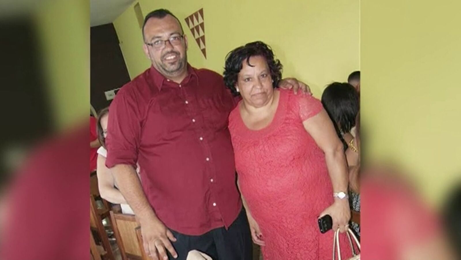 Una madre y su hijo se encuentran 35 años después 