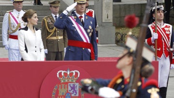 Los Reyes en el desfile de las Fuerzas Armadas