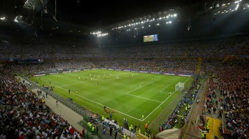 Panorámica del San Siro al final de los 90 minutos