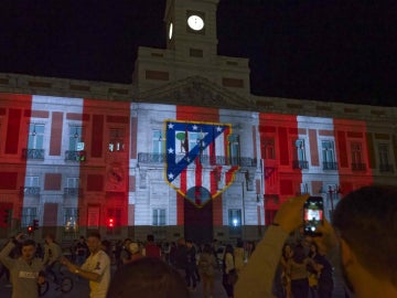 Los colores del Atlético, en el kilómetro 0 de Madrid