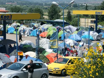 Hileras de tiendas de campaña en Grecia Hileras de tiendas de campaña en Grecia