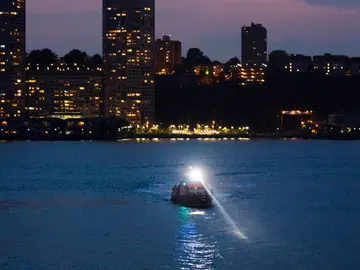 Una patrulla en el río Hudson Una patrulla en el río Hudson